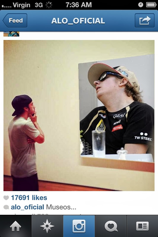 Illustration for article titled Fernando Alonso Looking At Things